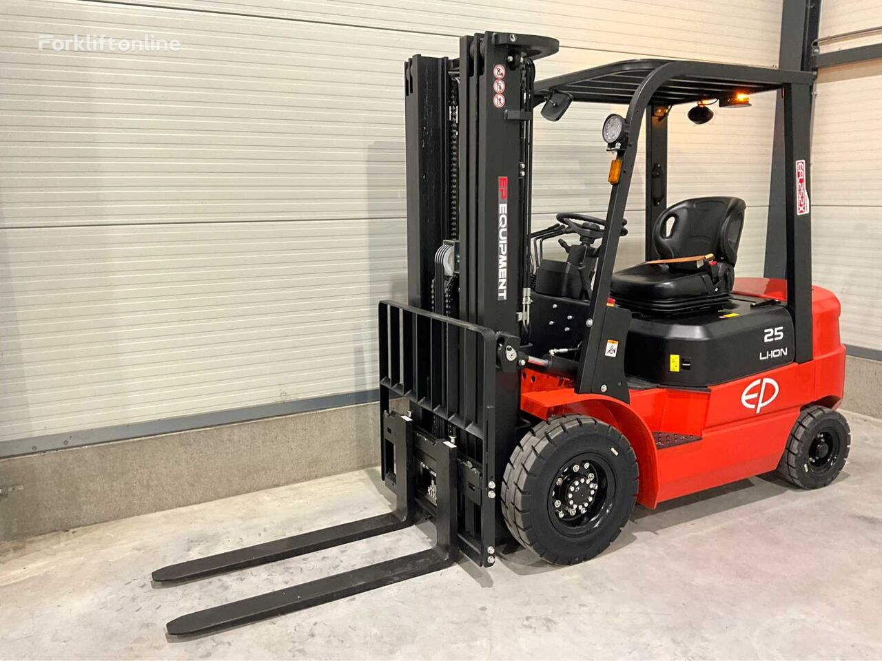 EP EFL 252 X diesel forklift