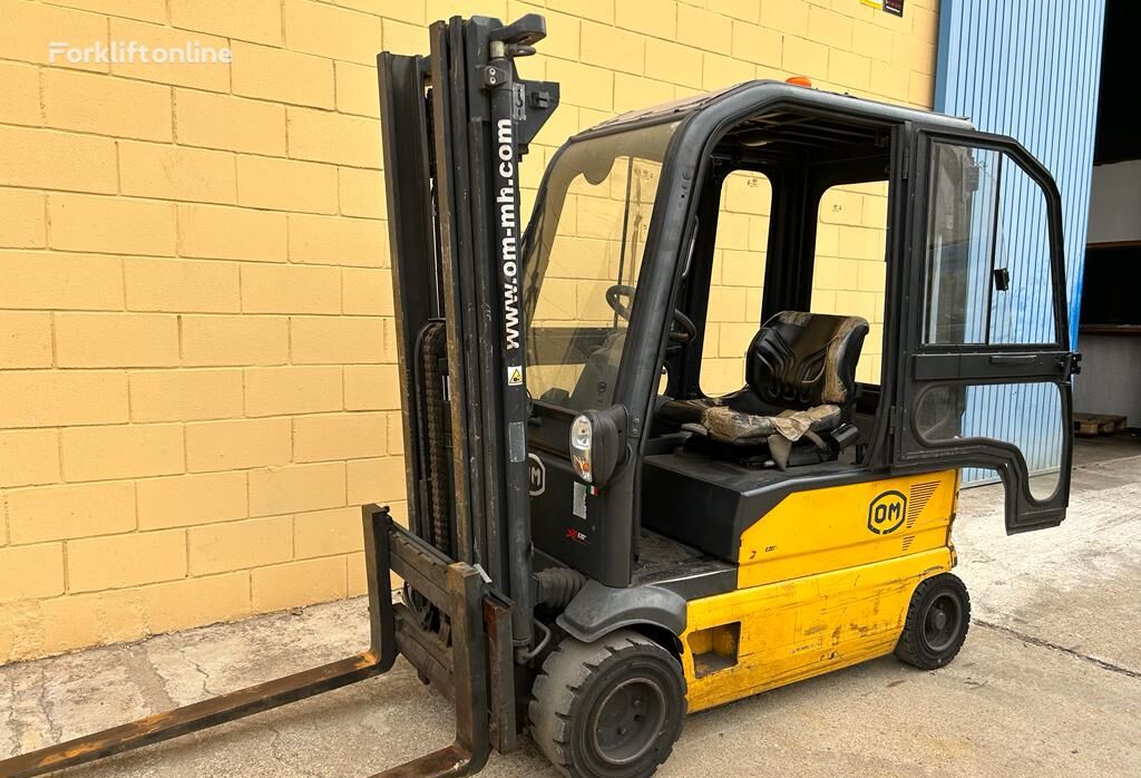 OM XE20AC electric forklift